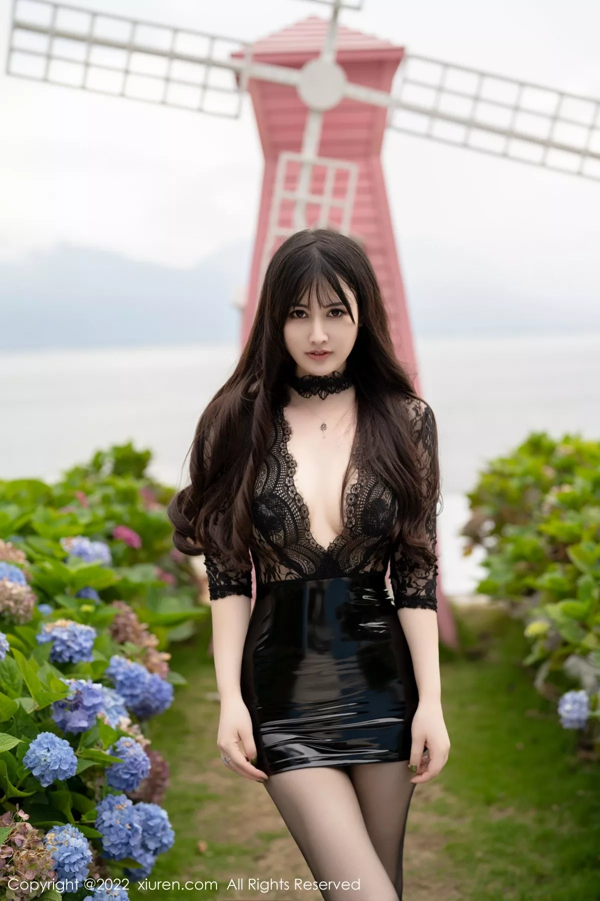 [XiuRen秀人網]第5254期詩詩寫真